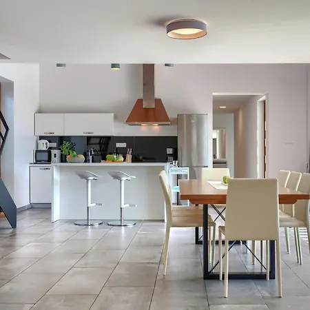 Villa Luna Bianca By Interhome